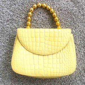 THIS ITEM IS SOLD.  Vintage Crocodile Leather Hand bag